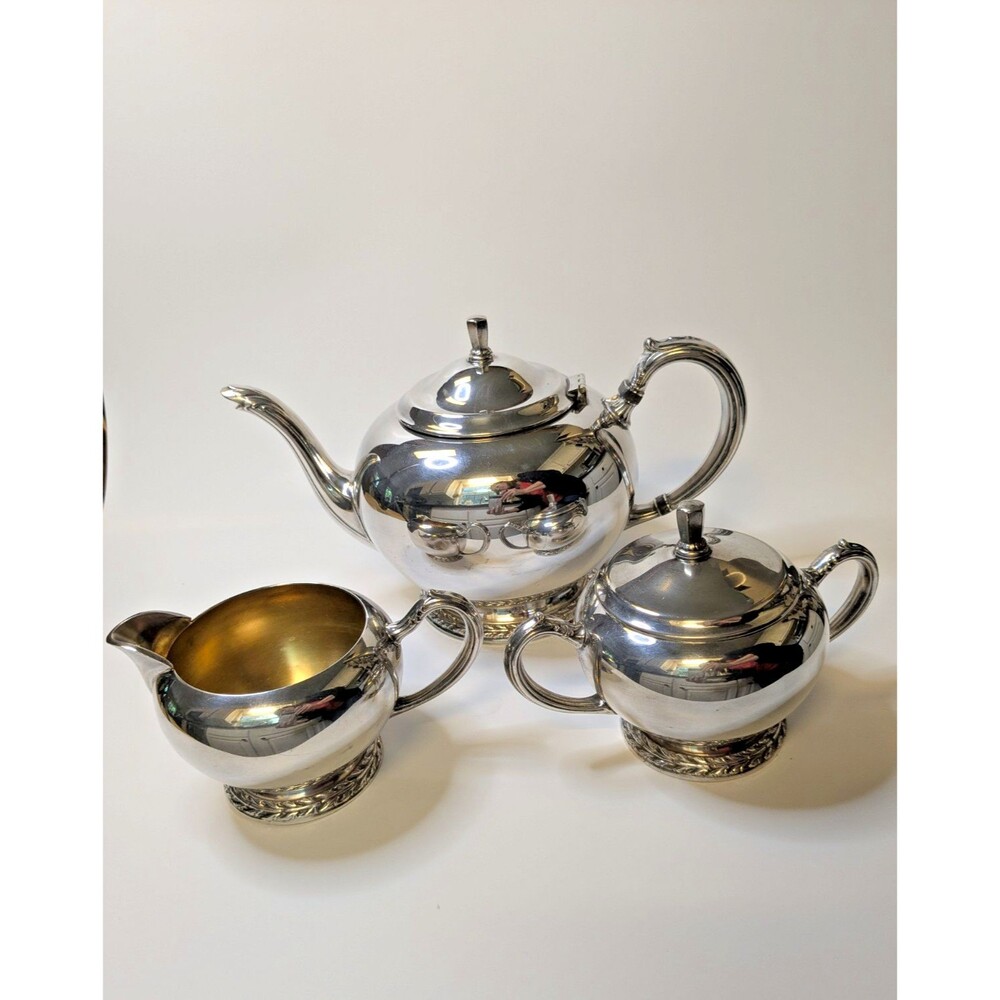 Vintage Oneida LTD Silverplate Tea Set Teapot Creamer Sugar Bowl 3 Pc Footed